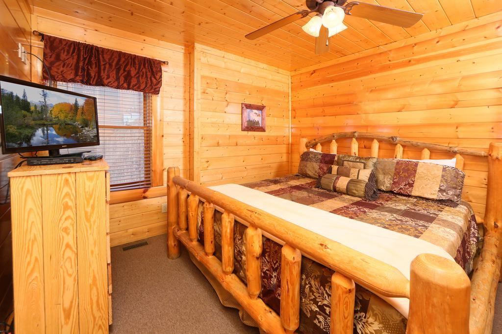 Rising Eagle Lodge - Eight Bedroom Pigeon Forge Exteriér fotografie